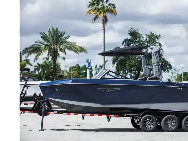 Nautique Boats S23