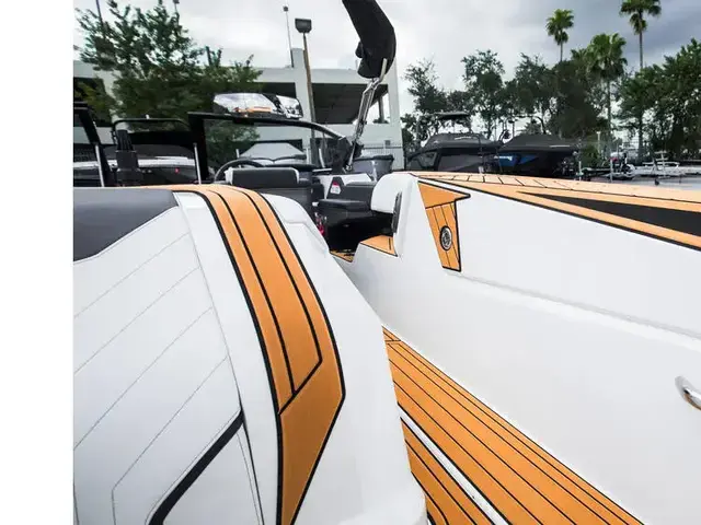 Nautique Boats Ski