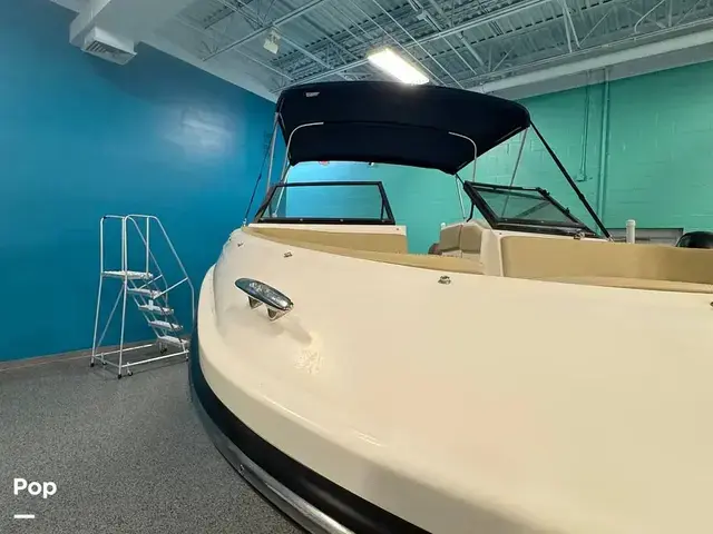 Sea Ray 230 Spx