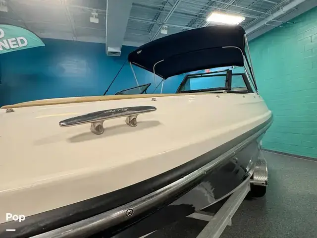 Sea Ray 230 Spx