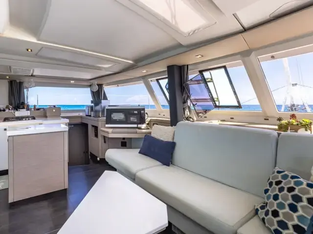 Fountaine Pajot Saona 47