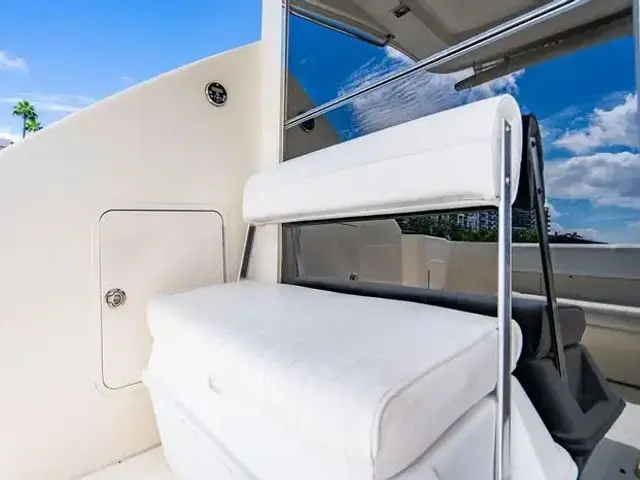 Sea Ray 47 Sedan Bridge