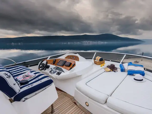 Sunseeker 82 Basya Nicoli