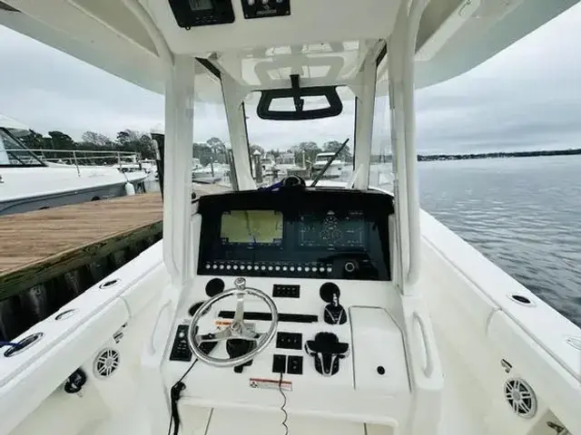 Regulator Boats 34