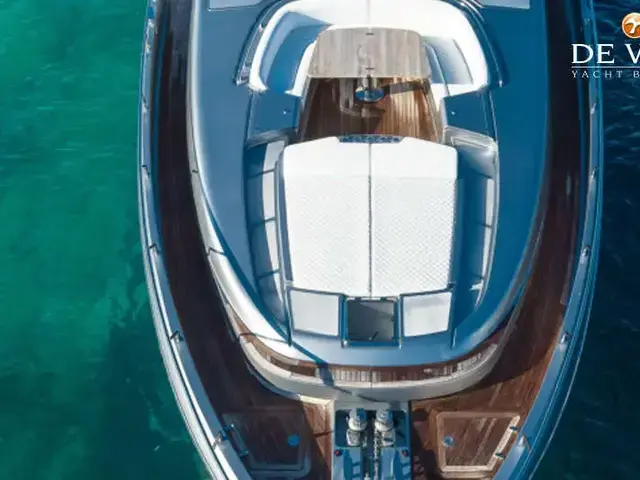 Riva 86 Domino