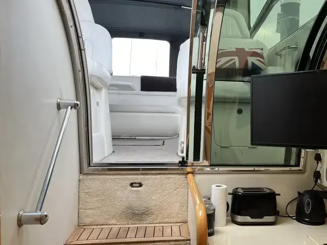 Sunseeker Mustique 42