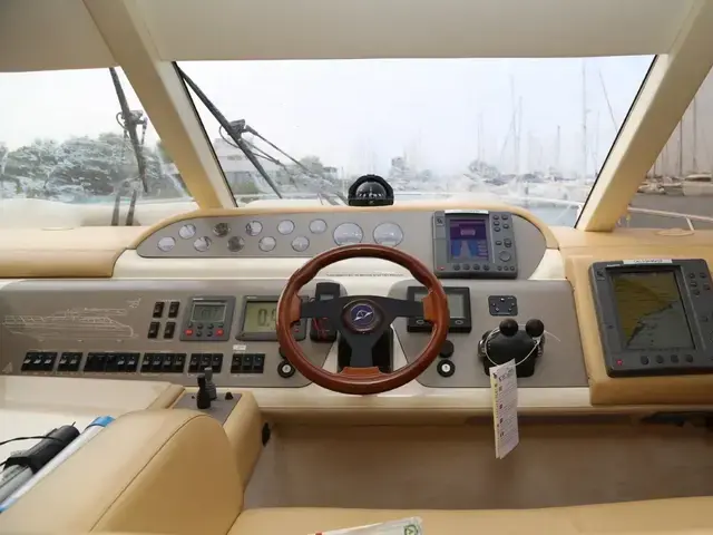 Sealine T52