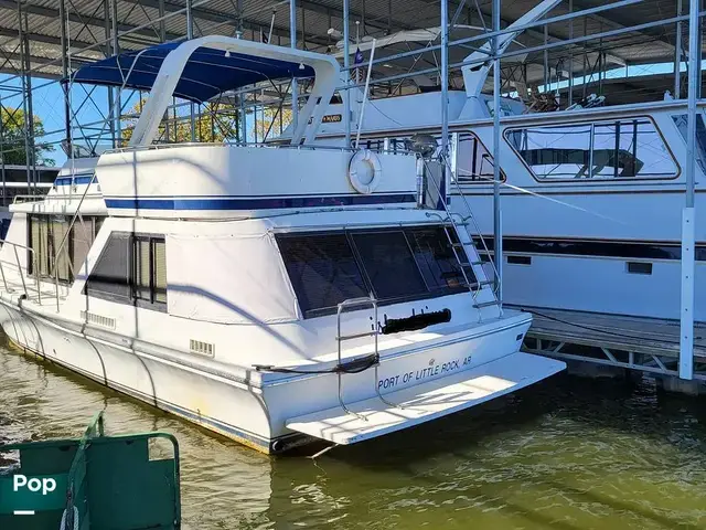 Bluewater 42 Coastal Cruiser