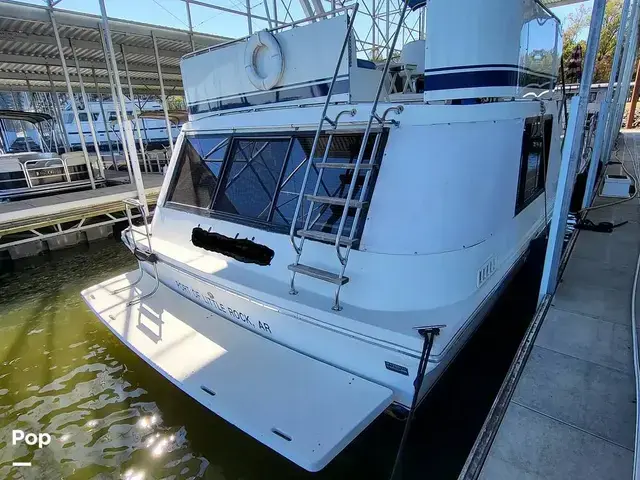 Bluewater 42 Coastal Cruiser