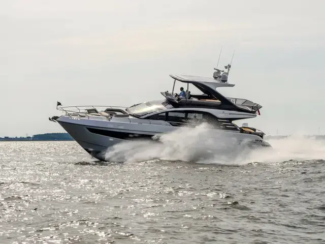 Fairline Squadron 58