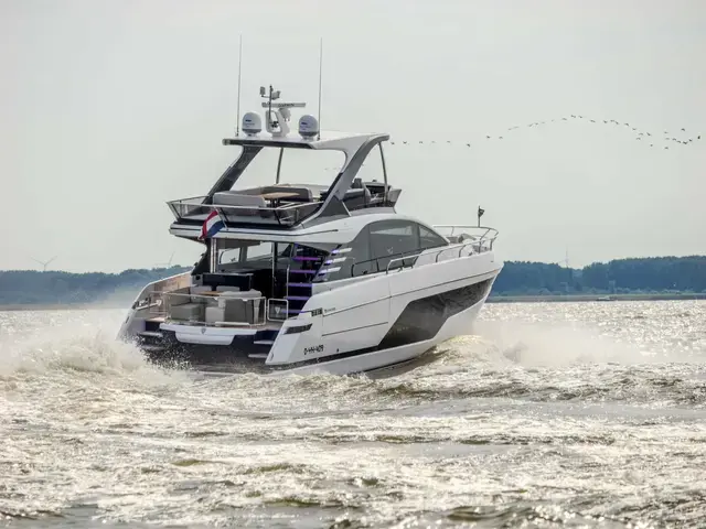 Fairline Squadron 58