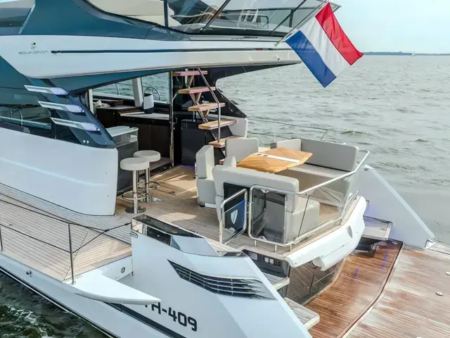 Fairline Squadron 58