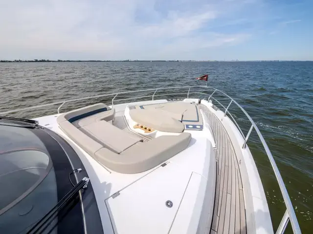 Fairline Squadron 58