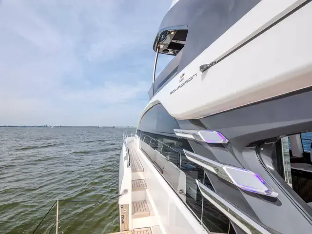 Fairline Squadron 58