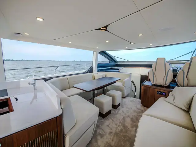 Fairline Squadron 58