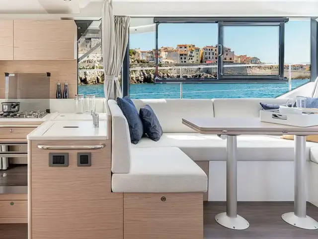 Beneteau Swift Trawler 44