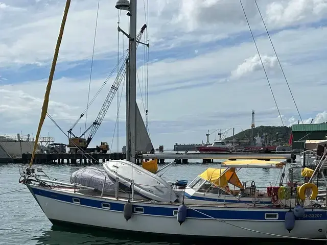 Hallberg-Rassy 382