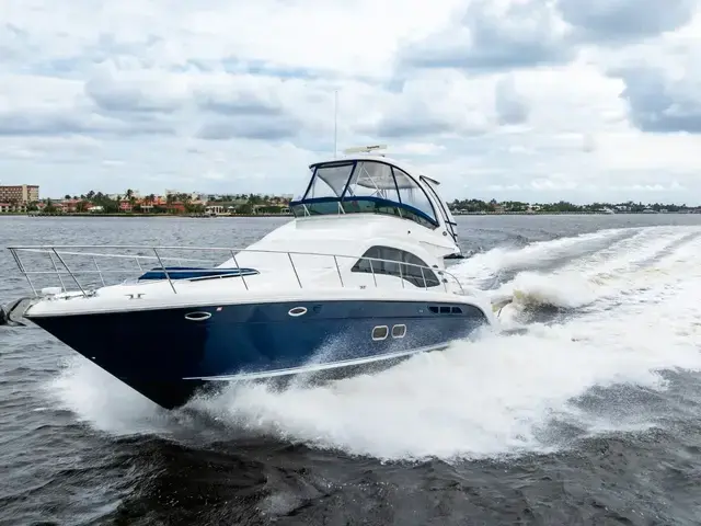 Sea Ray 52 Sedan Bridge