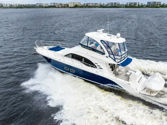 Sea Ray 52 Sedan Bridge