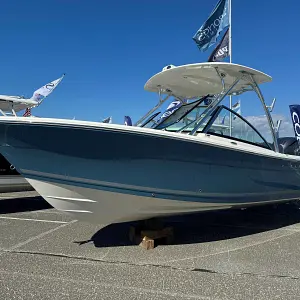 2025 Cobia Boats 240 DC