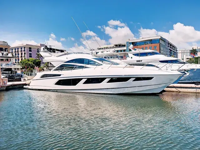 Sunseeker 68 Sport Yacht