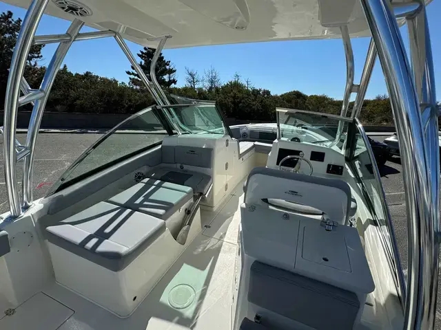 Cobia Boats 240 DC