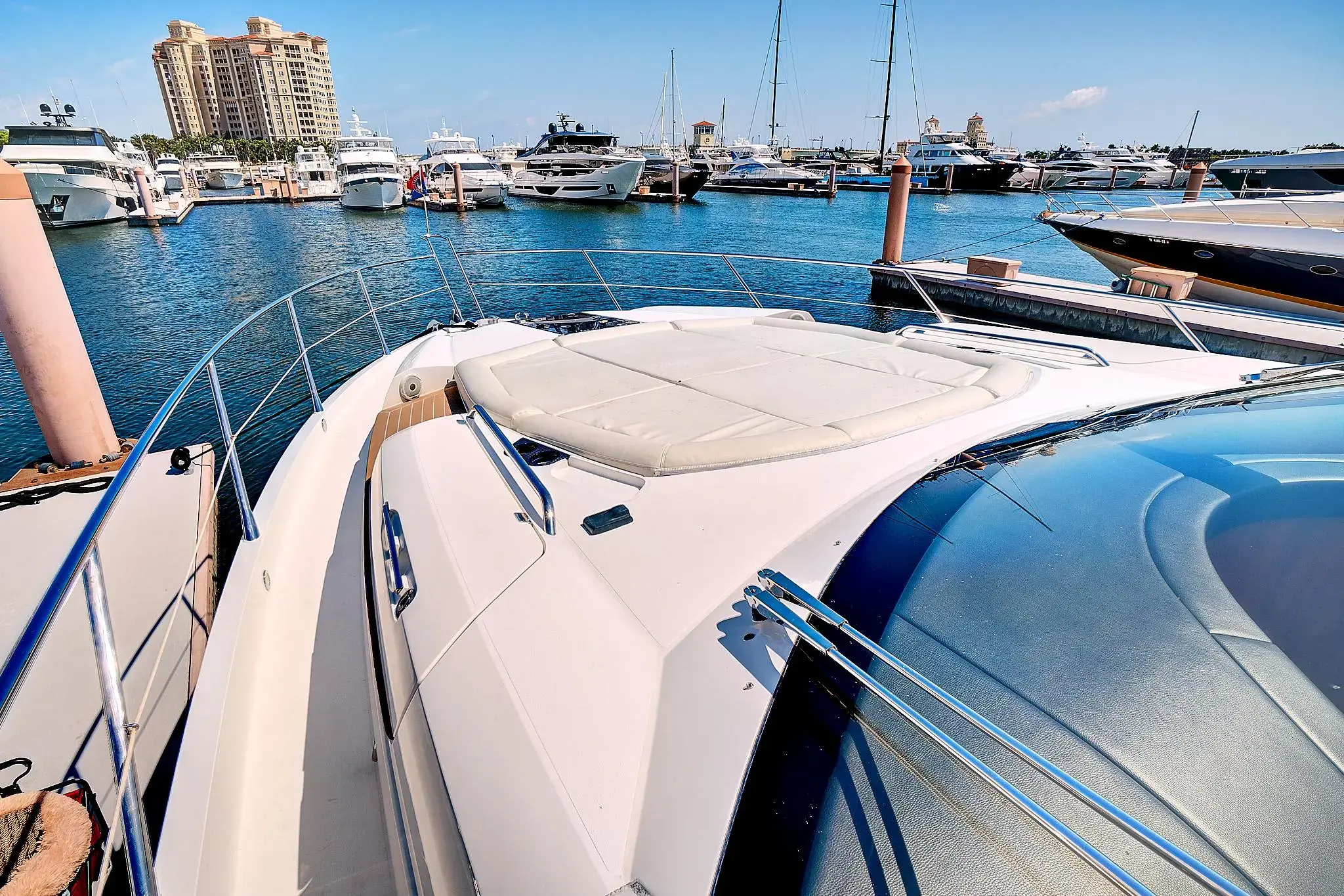 2017 Sunseeker sport yacht 68