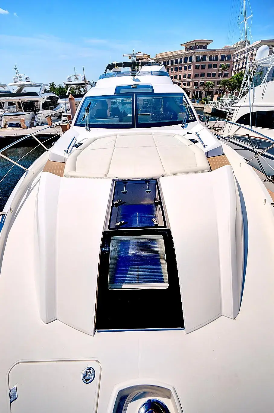 2017 Sunseeker sport yacht 68