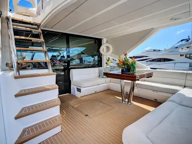 Sunseeker 68 Sport Yacht