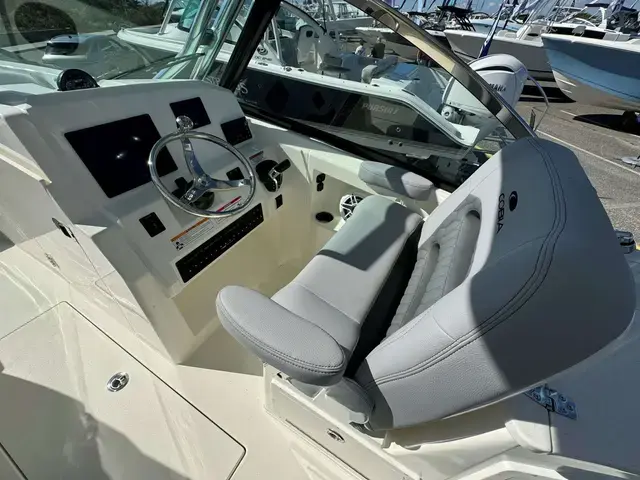 Cobia Boats 240 DC