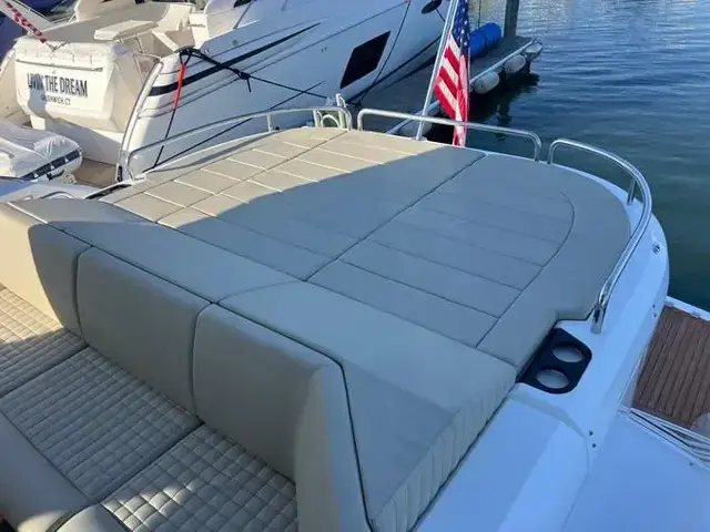 Sunseeker Predator 57