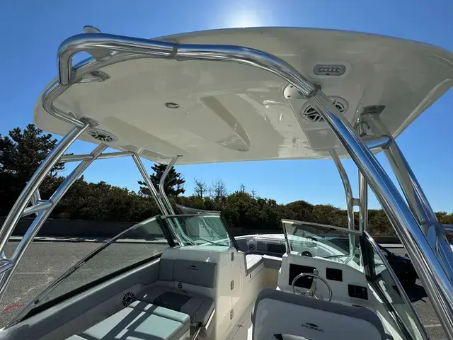 Cobia Boats 240 DC