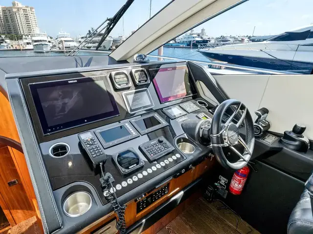 Sunseeker 68 Sport Yacht