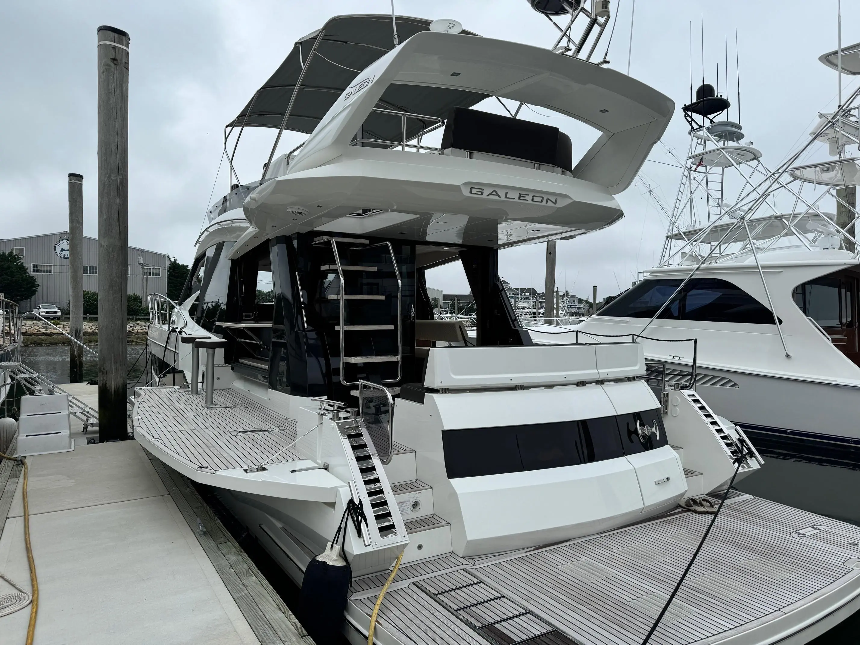 2019 Galeon 500 fly