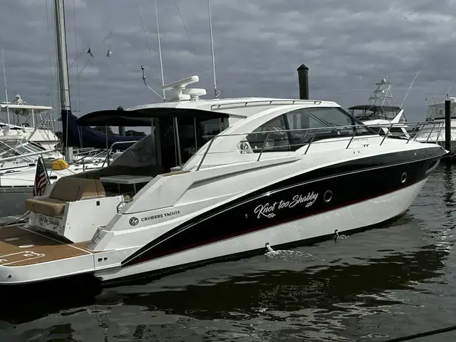 Cruisers Yachts 41 cantius