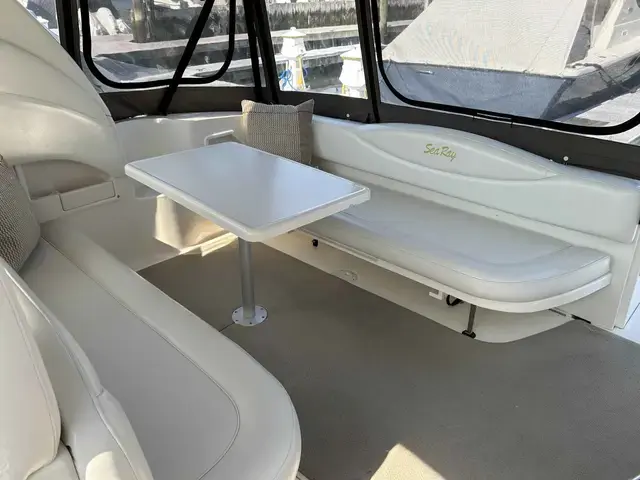 Sea Ray Sundancer 360