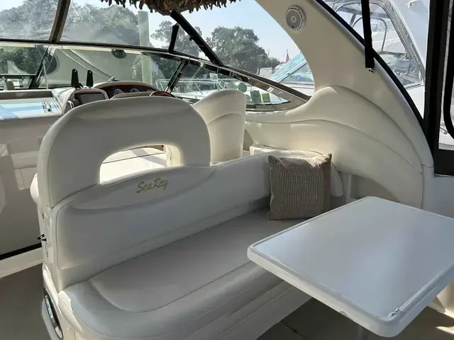 Sea Ray Sundancer 360