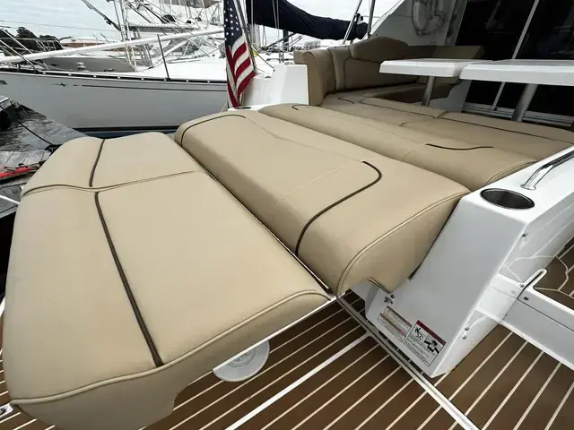 Cruisers Yachts 41 cantius