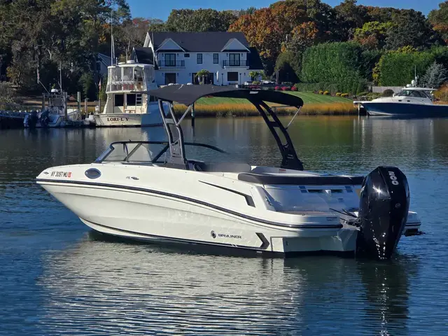 Bayliner VR6 Bowrider