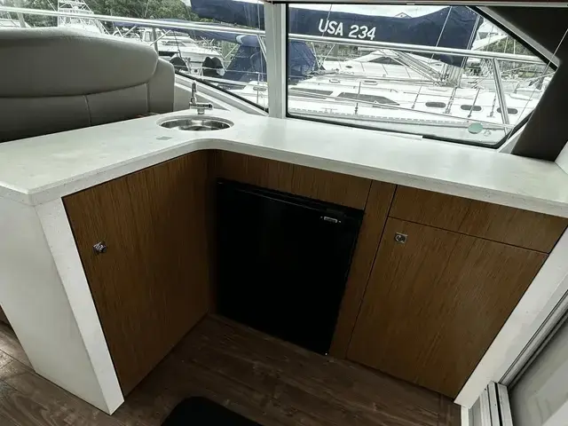 Cruisers Yachts 41 cantius