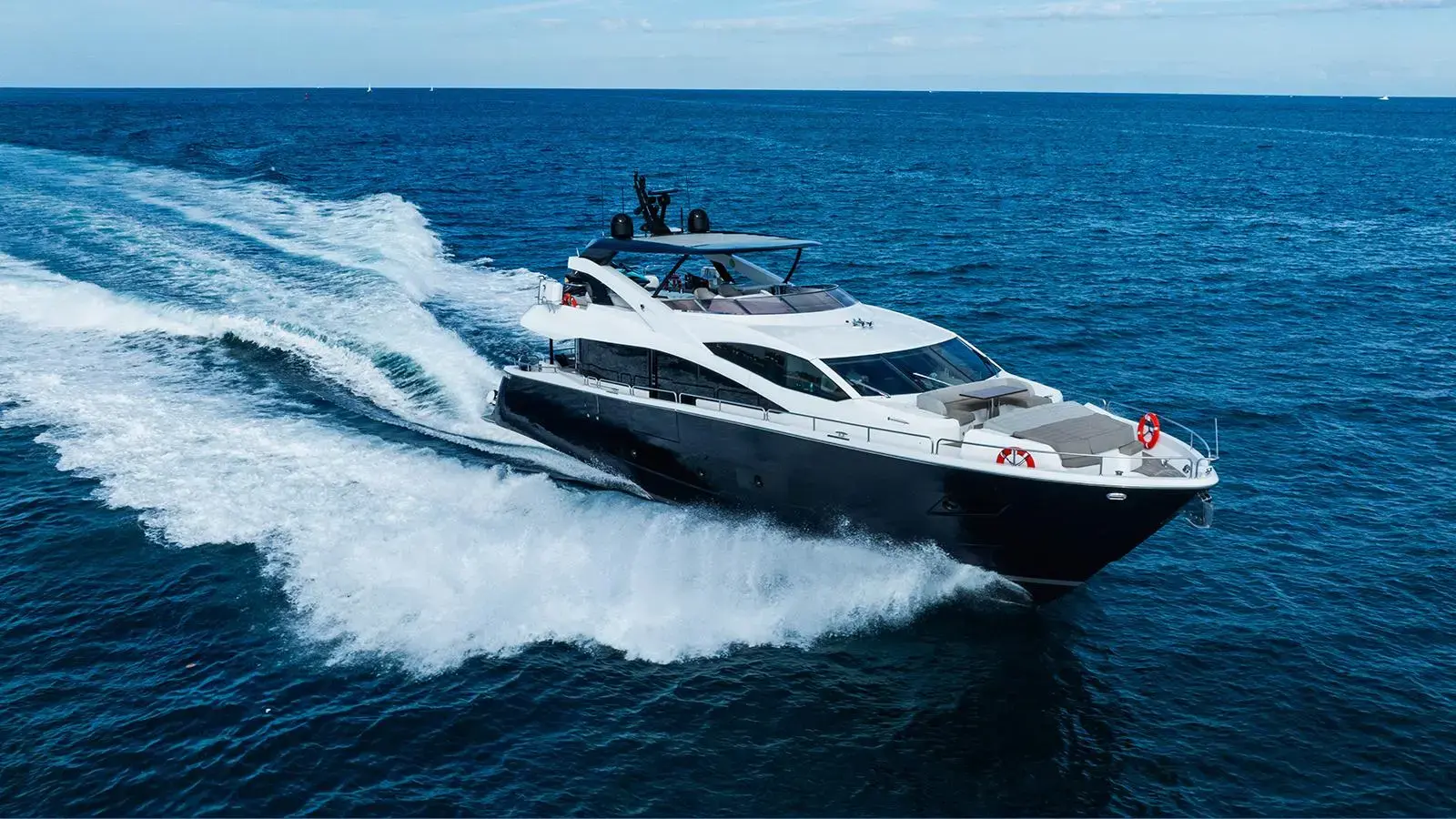 2019 Sunseeker motoryacht