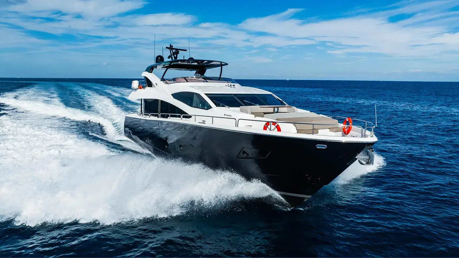 2019 Sunseeker motoryacht