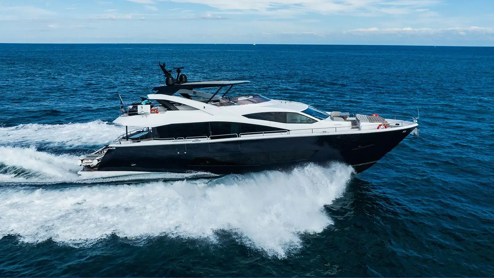 2019 Sunseeker motoryacht