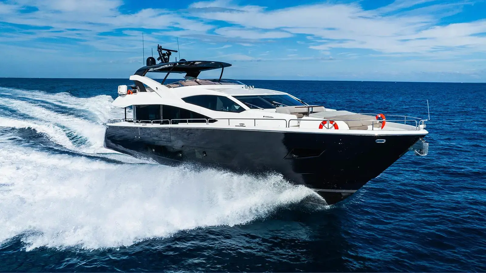 2019 Sunseeker motoryacht