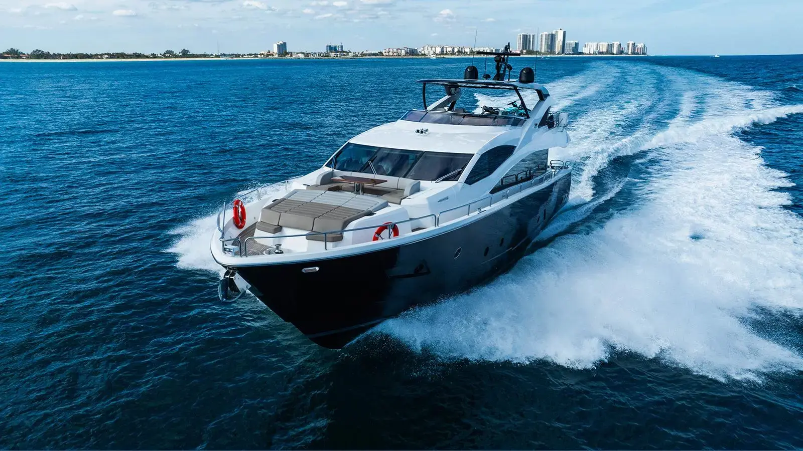 2019 Sunseeker motoryacht