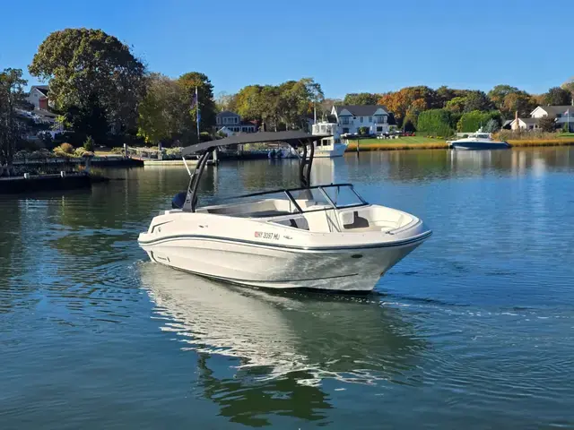 Bayliner VR6 Bowrider