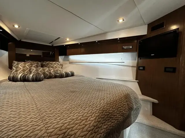 Cruisers Yachts 41 cantius