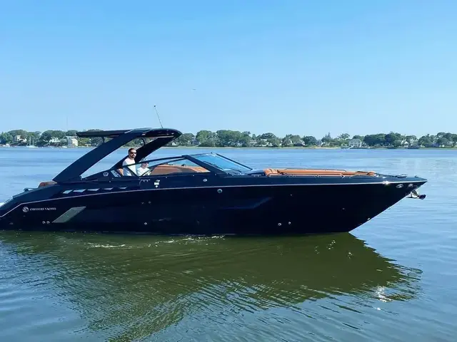 Cruisers Yachts 338 CX