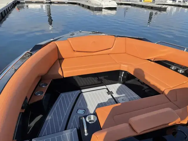 Cruisers Yachts 338 CX