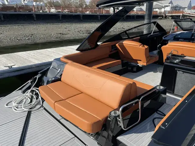 Cruisers Yachts 338 CX